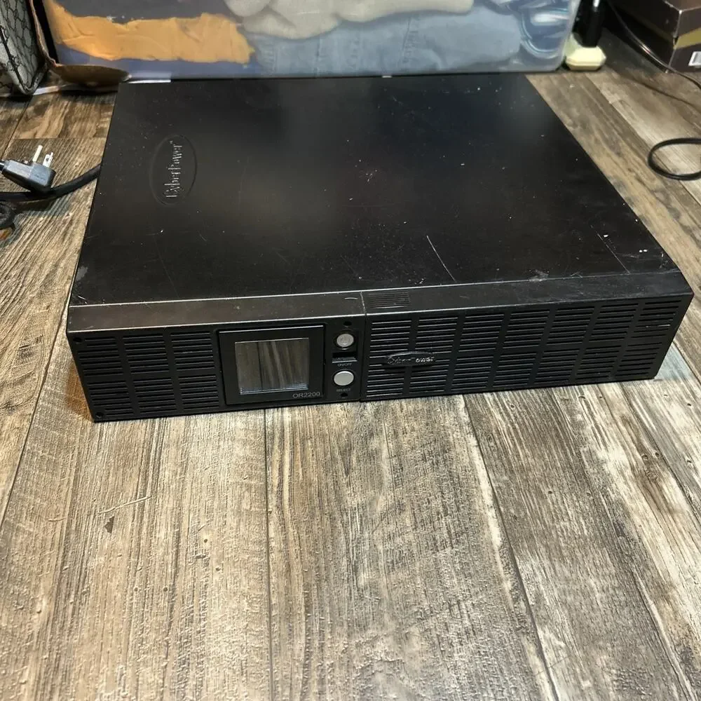 CYBERPOWER OR2200LCDRT2U SMART 2000VA 16.7A 1320W LCD RACK TOWER UPS W (READ)